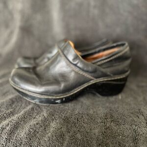 Sofft Black Leather Mules